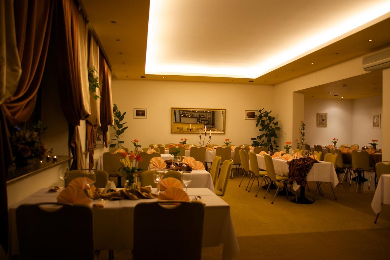 Hotel Roko Varsavia Esterno foto